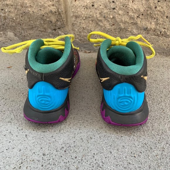 NIKE Kyrie 6 Chinese New Year Basketball Boots 2 2Y Rare Sneakers Shoes 2020 HTF - Picture 6 of 11